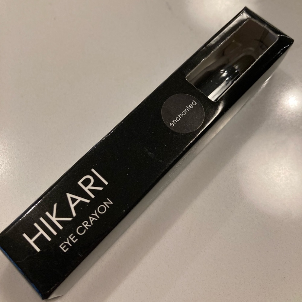 BNIB HIKARI EYE CRAYON COLOR ENCHANTED